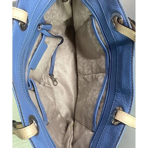 Michael Kors MK Designer Light Blue Leather Tote Hand Bag Purse Great Condition - Picture 12 of 16